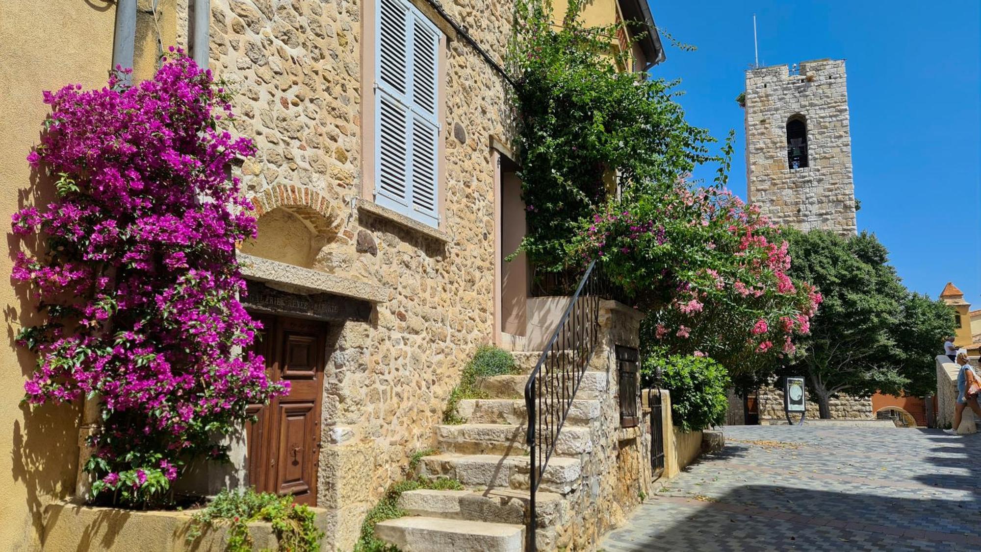 Casalionelantibes 70 Sqm Apartment With Garden And Parking Exterior photo